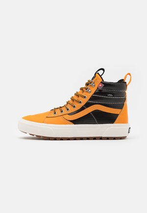 SK8 MTE 2.0 DX UNISEX - Sneakers hoog - apricot/black