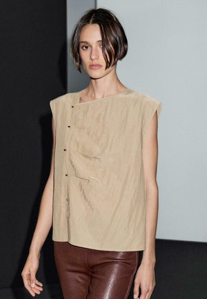 Top - brown