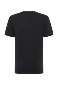 Czarna koszulka z krótkim rękawem z klasycznym okrągłym dekoltem, wykonana z bawełnianego materiału o gładkiej strukturze, bez widocznych wzorów ani akcentów.