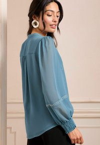 Love & Roses REGULAR FIT - V-NECK HARDWARE - Palaidinė - blue