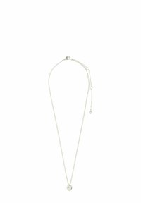 Silverhalsband med en delikat kedja och ett litet hjärtformat hänge med en enkel graverad design, justerbar längd med lås.