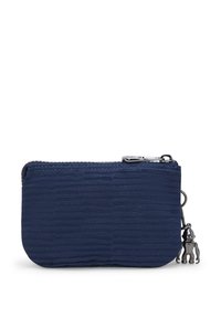 Portafoglio blu navy con superficie testurizzata, chiusura con zip e accenti in metallo argentato. Caratterizzato da un piccolo ciondolo attaccato all'anello della zip. Forma rettangolare.