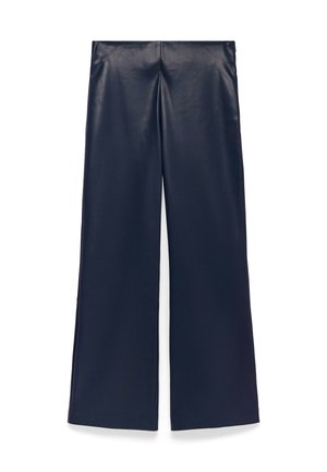 Pantaloni a gamba larga in ecopelle blu navy con vita alta e texture liscia, distesi su uno sfondo bianco.