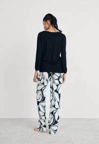 LASCANA VD PYJAMA SET - Pyjama - black