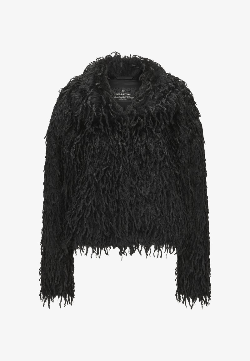 Schwarzer, flauschiger Mantel aus strukturiertem Stoff, mit hohem Kragen und lockerer Passform. Das Design hat ausgefranste Kanten und lange Ärmel.