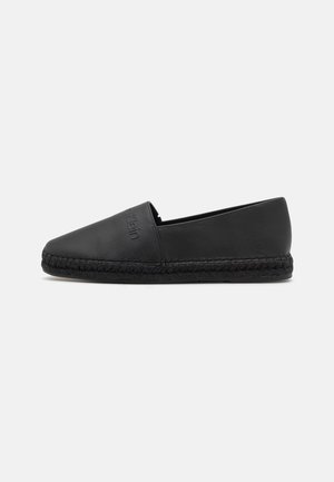 - Espadryle