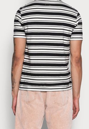 T-shirts basic - black