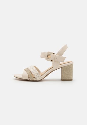 Sandals - cream