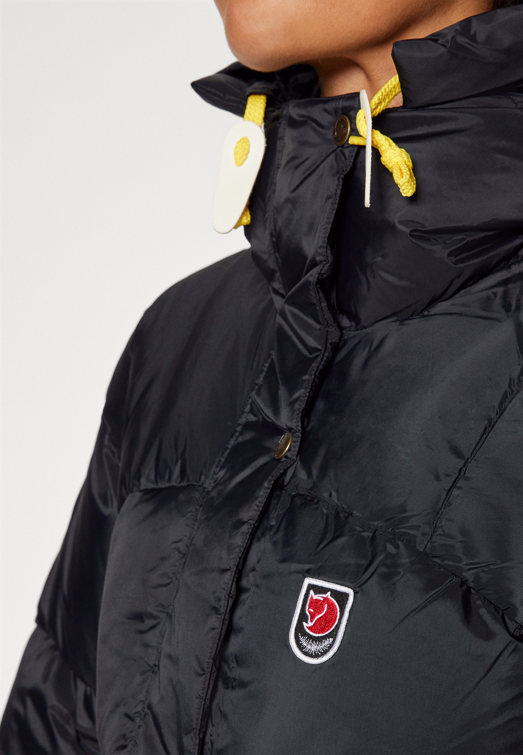 Fjällräven EXPEDITION DOWN JACKET W - Abrigo de plumas - black