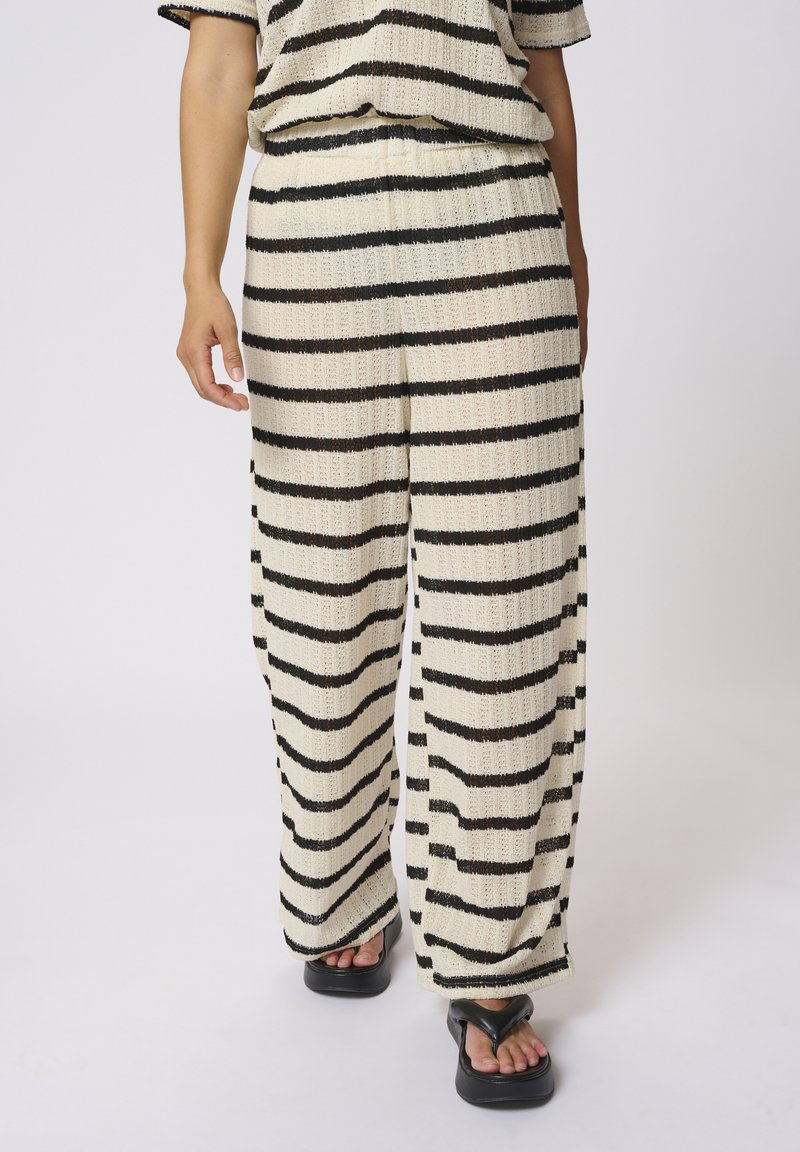 Kaffe - KAEDITH - Pantalon classique - turtledove   black stripe, Agrandir