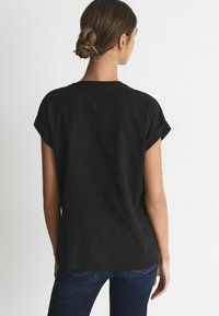 Reiss REGULAR FIT - TEREZA -CREW NECK - Paprasti marškinėliai - navy
