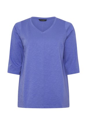 Fioletowa koszulka z dekoltem w serek, z rękawami do łokci, gładka, o lekko dopasowanym kroju.