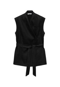 Top senza maniche nero in tessuto texturizzato, con vita cinturata e una piccola tasca sul petto. Linee pulite senza chiusure.