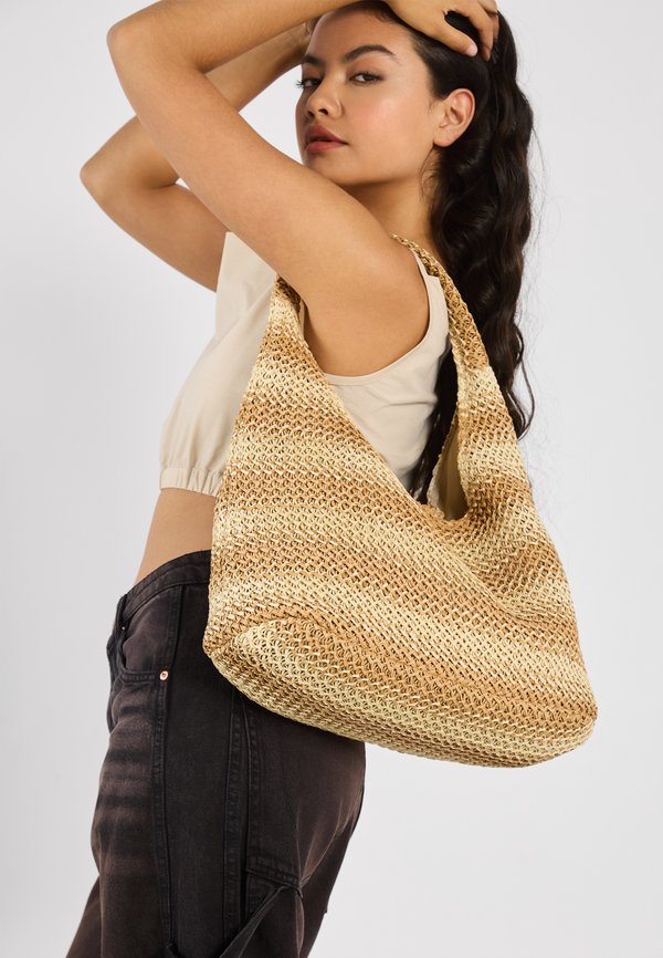 STRAW - Handbag3