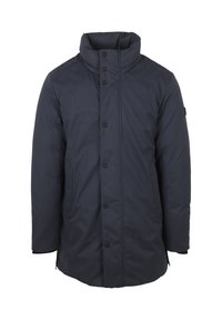 Marineblauwe geïsoleerde winterjas met hoge kraag en zwarte drukknoopjes aan de voorkant, met zijzakken en lange mouwen.