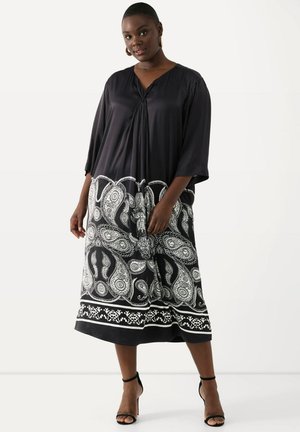 Ulla Popken 3/4 SLEEVE PAISLEY - Vestito estivo - black