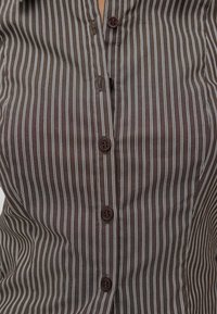 Thumbnail Image 5