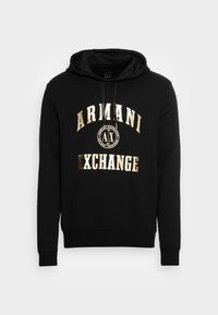 Hoodie negro de algodón, con un gráfico frontal de "ARMANI EXCHANGE" en letras doradas, con cordones ajustables y puños acanalados.