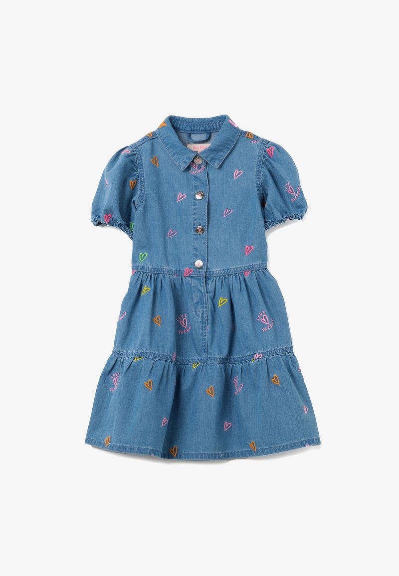 Jeanskleid mit kurzen Puffärmeln, Knopfleiste und gestuftem Rock. Verfügt über mehrfarbige Herzstickerei und einen Kragen.