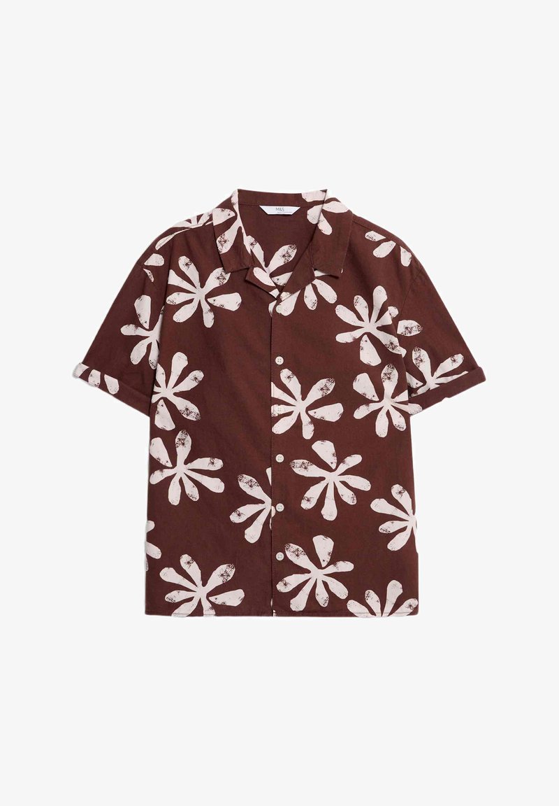 Kratší rukávová košile z hnědé látky s velkými bílými květinovými vzory, s límečkem typu camp a pěti knoflíky na přední straně.
