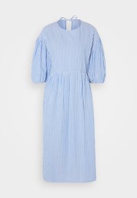 Vybráno, light dusty blue