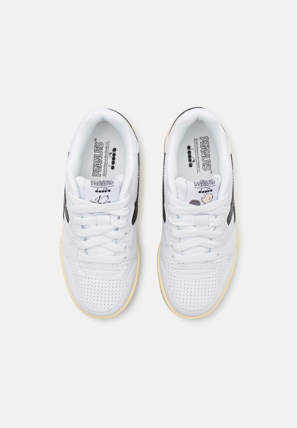 DEUCE PEANUTS UNISEX – Trainingsschuh