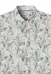 Chemise blanche boutonnée avec un imprimé botanique pastel comprenant des motifs de feuilles bleues, roses et brunes, de la marque Olymp, taille 40.