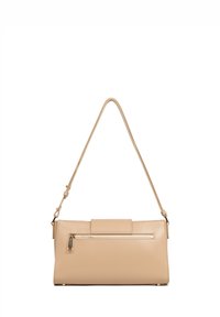 Borsa a mano in pelle beige con forma rettangolare, manico superiore e tasca con zip frontale. Caratterizzata da un design minimalista e una texture liscia.
