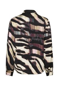 Langærmet bluse med abstrakt zebrastribemønster i sort, beige, pink, bordeaux og grå nuancer, vist fra ryggen.