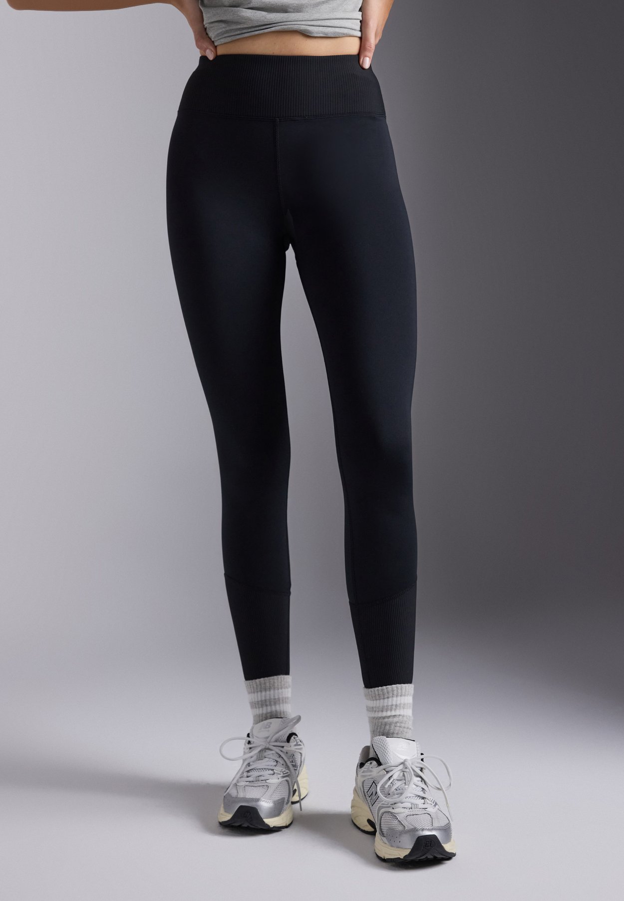 QUICK DRY FULL LENGTH HIGH RISE LEGGING