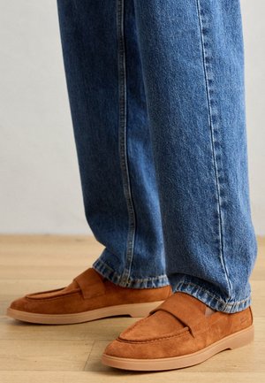 DRAKE - Zapatos sin cordones - cognac