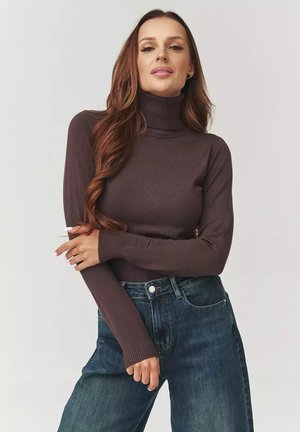 - Sweter