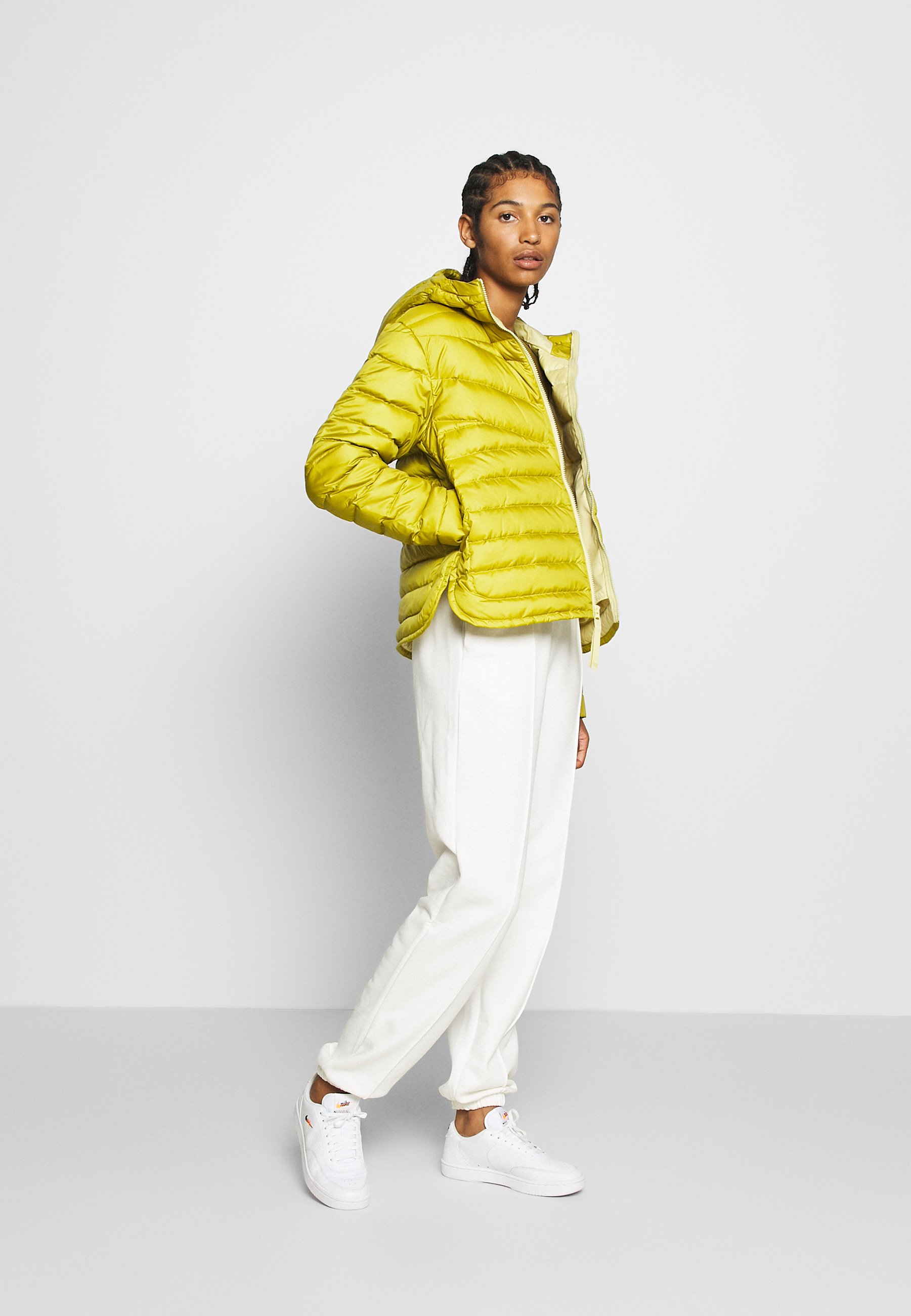Nike Sportswear Daunenjacke tenttea tree mist Nike Sportswear Daunenjacke tenttea tree mist