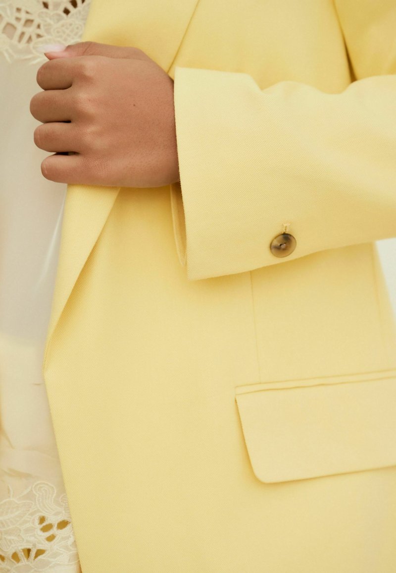 Veste Femme Jaune - Manteaux et Vestes Grande Taille sur Moda Vilona