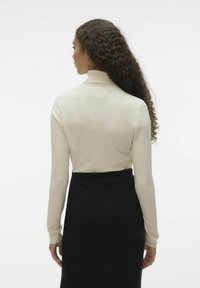 Vero Moda VMHAPPINESS biały