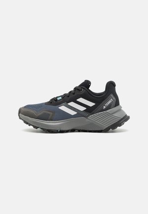 TERREX SOULSTRIDE RUNNING SHOES - Trail running shoes - core black/crystal white/grey