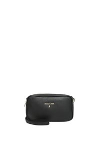 Borsa a tracolla in pelle nera, forma rettangolare, chiusura con zip, dettaglio del logo in tono oro e tracolla regolabile per un utilizzo versatile.