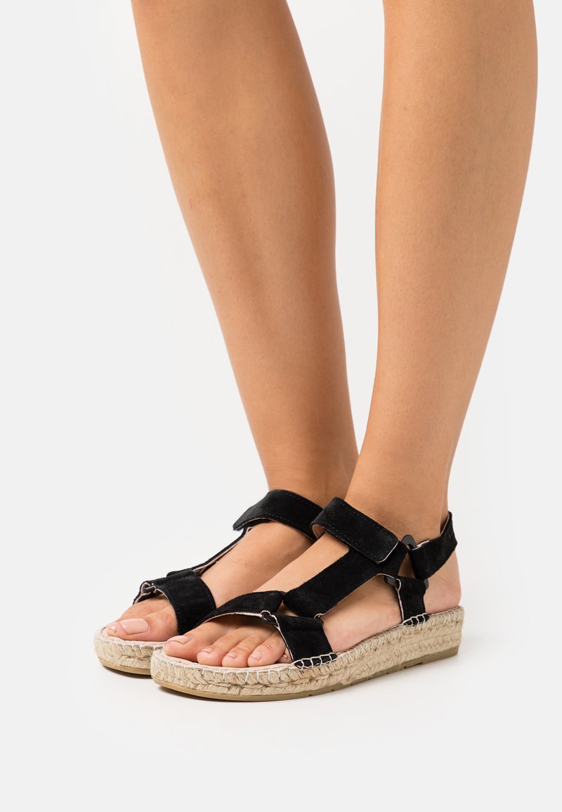 Manebí HIKING Platform sandals black Zalando.de