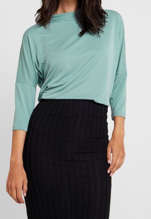 Top s dlouhým rukávem - mint