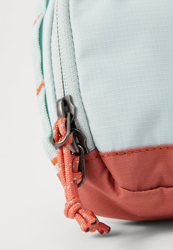 TRAIL TRAVELER™ CROSSBODY BAG UNISEX - Cross body bag3