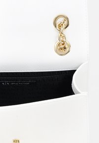 Armani Exchange A TRACOLLA - Borsa a tracolla - white