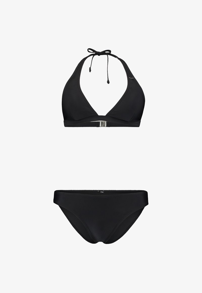Črni bikini set z vrhom na vratih in globokim V izrezom z osrednjim srebrnim dodatkom, v kombinaciji s klasičnim visokim pasom.