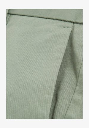 Reiss REGULAR FIT-WICKET WITH STRETCH - Shorts - pistachio