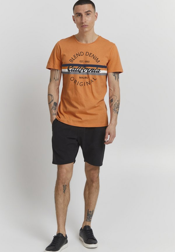 BHADAMUS - Print T-shirt - dusty orange3