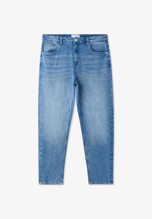 Jeans in denim azzurro chiaro con design a gamba dritta, dotati di cinque tasche e una leggera sbiaditura lungo le cosce per aggiungere texture. Chiusura con bottone in metallo.