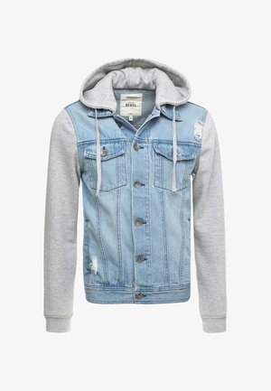Denim jakk, millel on helesinine keha, hallid pikad varrukad ja kapuuts. Ees on nööbid ja kaks rinnaesarat, millel on kulumise detailid.