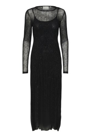 Melna, garām piedurknēm izgatavota kleita no caurspīdīga materiāla ar mirdzošu tekstūru, ar apaļu izgriezumu un plūstošu siluetu.