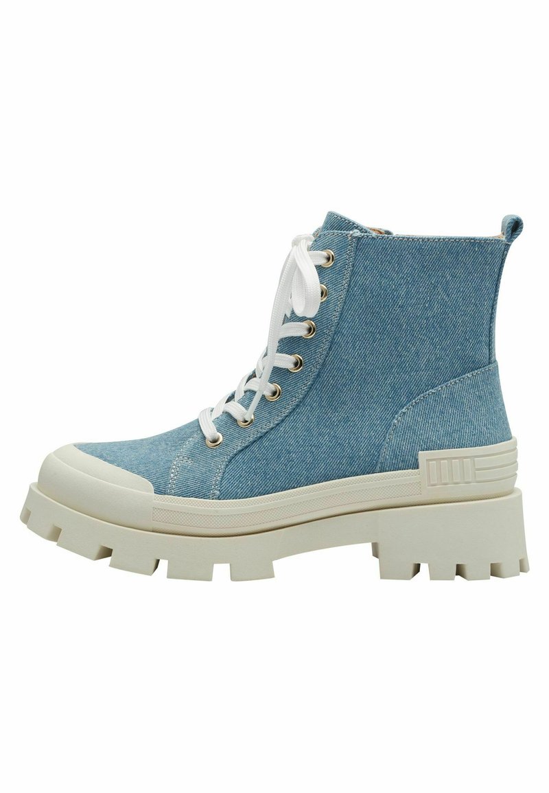 Botines con cordones