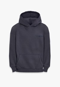 Czarny szary hoodie wykonany z miękkiego materiału, z kieszenią z przodu, kapturem ze sznurkiem i haftowanym logo na lewej piersi. Luźny krój.