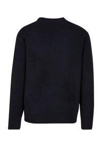 Maglione nero a maglia con scollatura rotonda, maniche lunghe e orlo a coste. Texture liscia, design minimalista e senza modelli o loghi visibili.